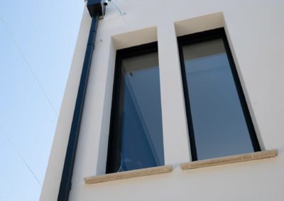 Fenêtre alu construction maison neuve à Martigues - Delt'alu